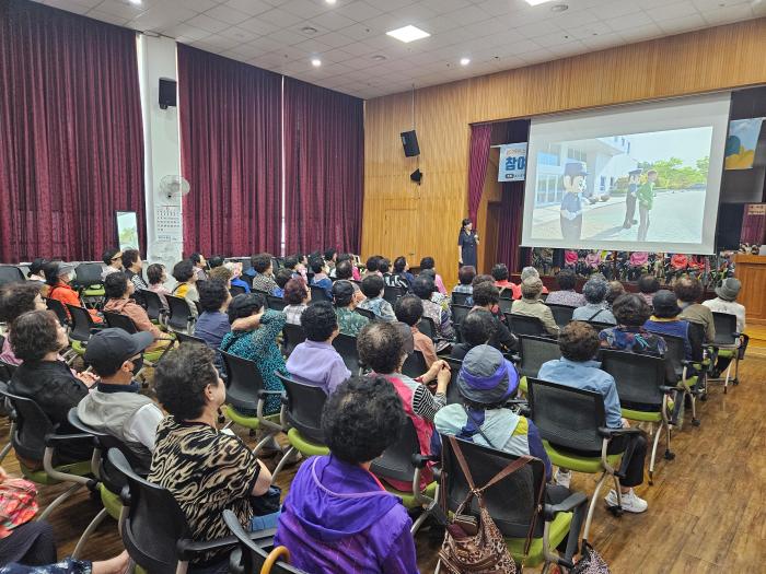 25년 동구노인복지관 노인일자리 및 사회활동 지원사업 안전교육 실시