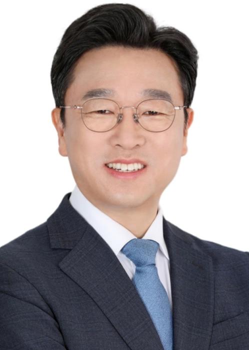 더불어민주당 이용우 의원